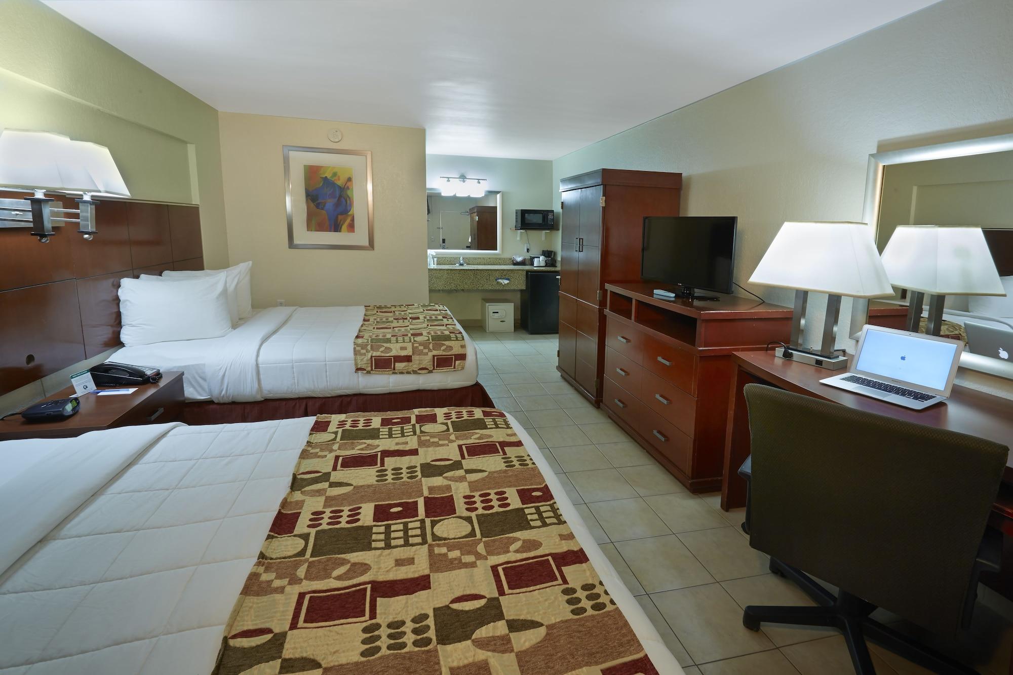 Отель Ramada By Wyndham Flamingo Water Park Киссимми Экстерьер фото