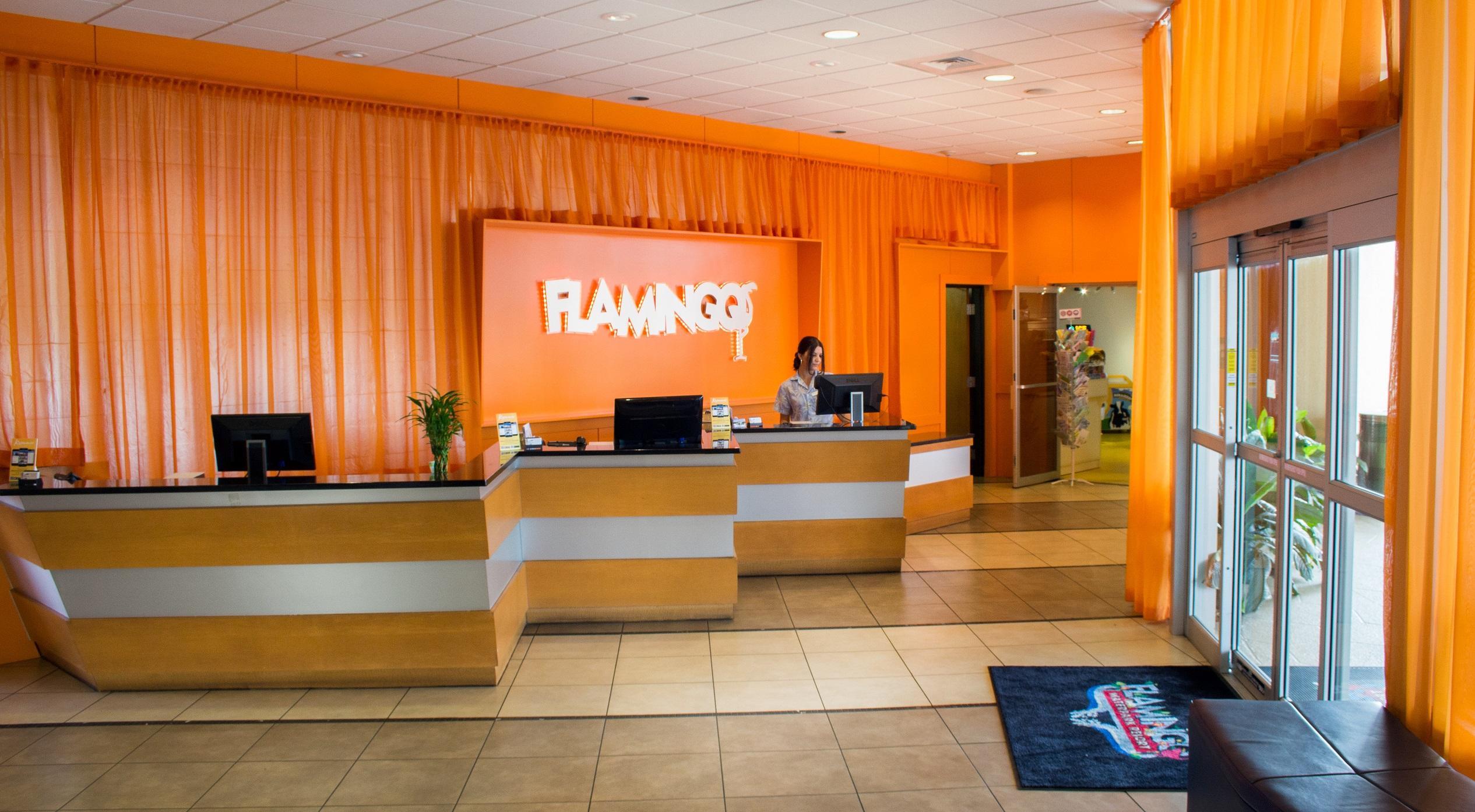 Отель Ramada By Wyndham Flamingo Water Park Киссимми Экстерьер фото