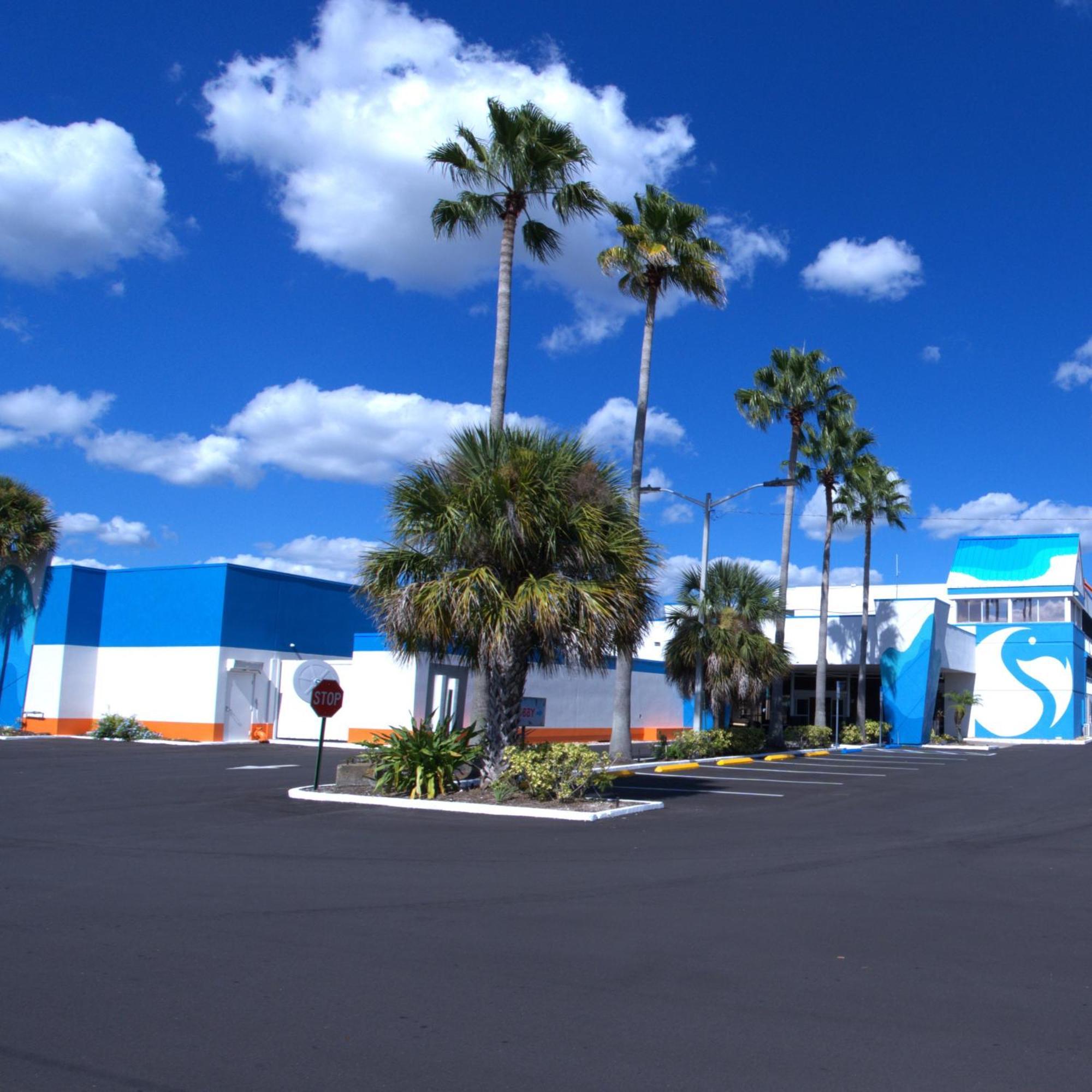 Отель Ramada By Wyndham Flamingo Water Park Киссимми Экстерьер фото