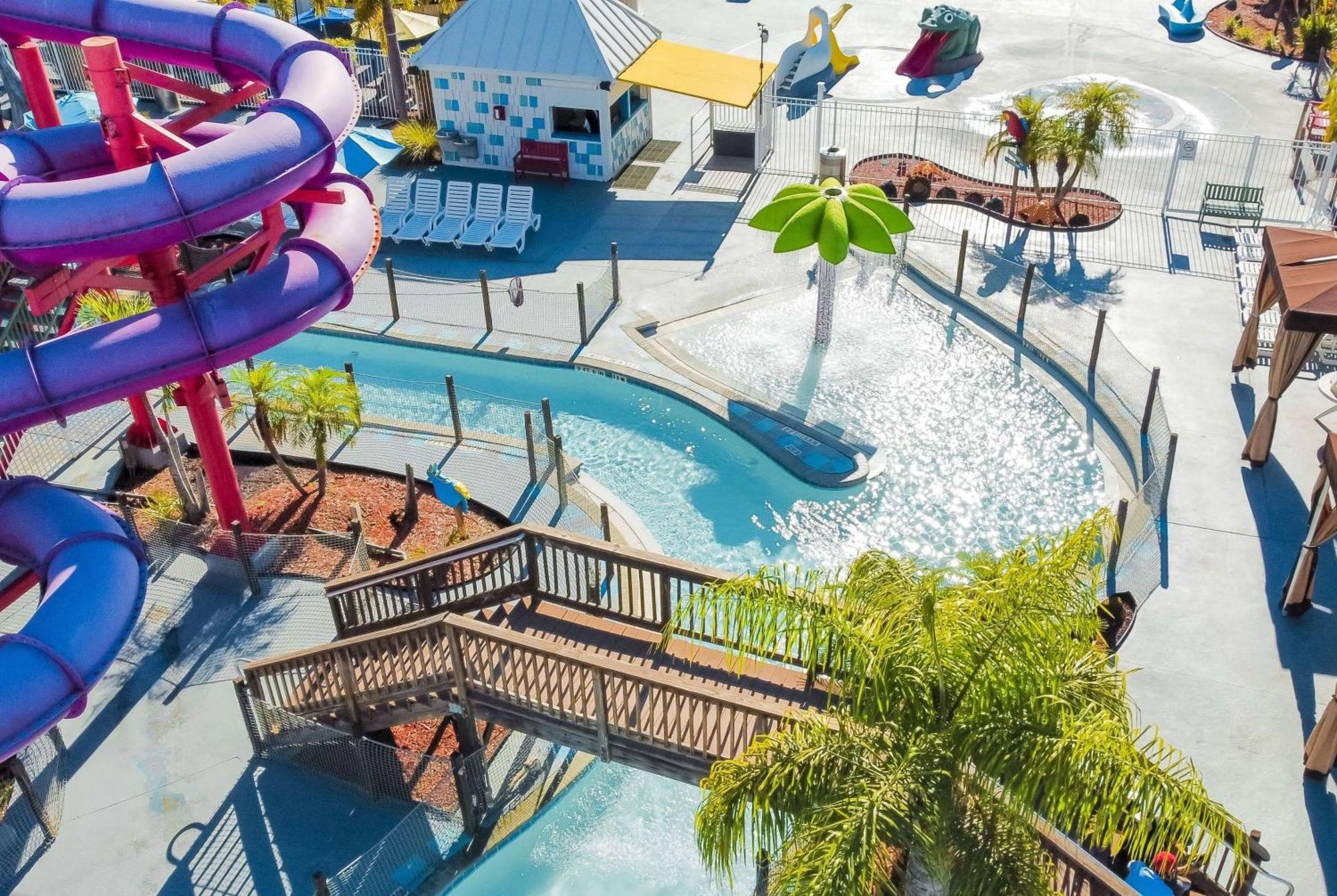 Отель Ramada By Wyndham Flamingo Water Park Киссимми Экстерьер фото